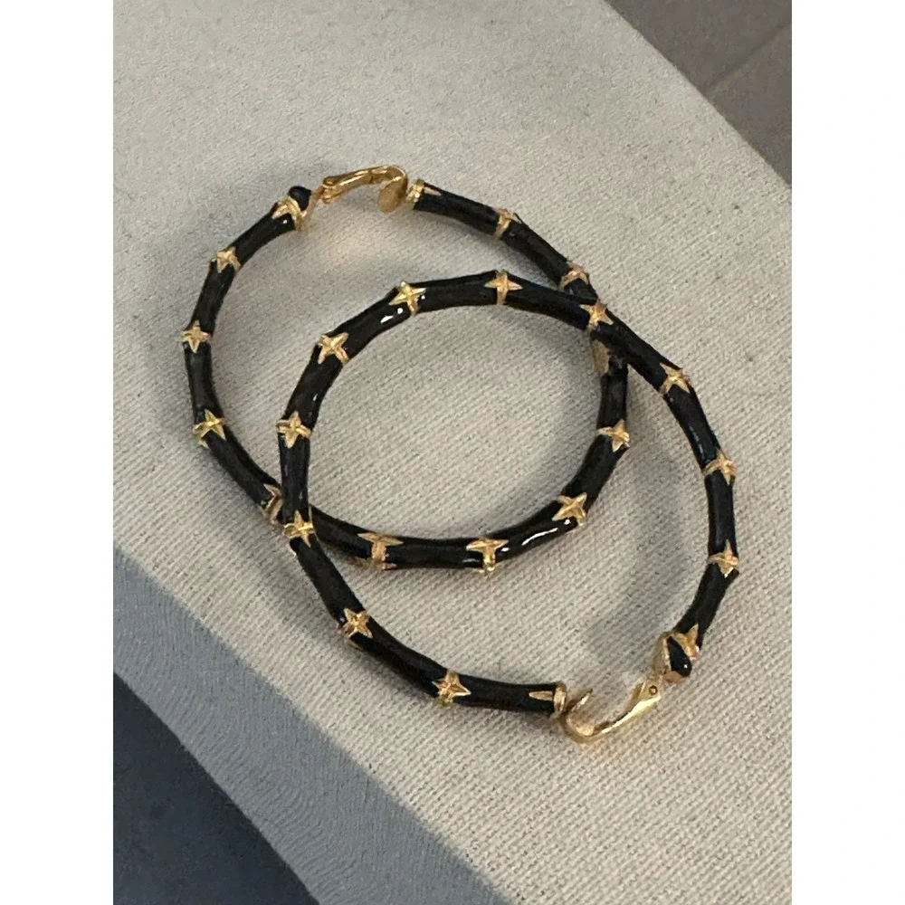 Vintage Kenneth Lane Black Enamel Gold Tone Bamboo Hoop Clip On Earrings 2.25" - Picture 4 of 9